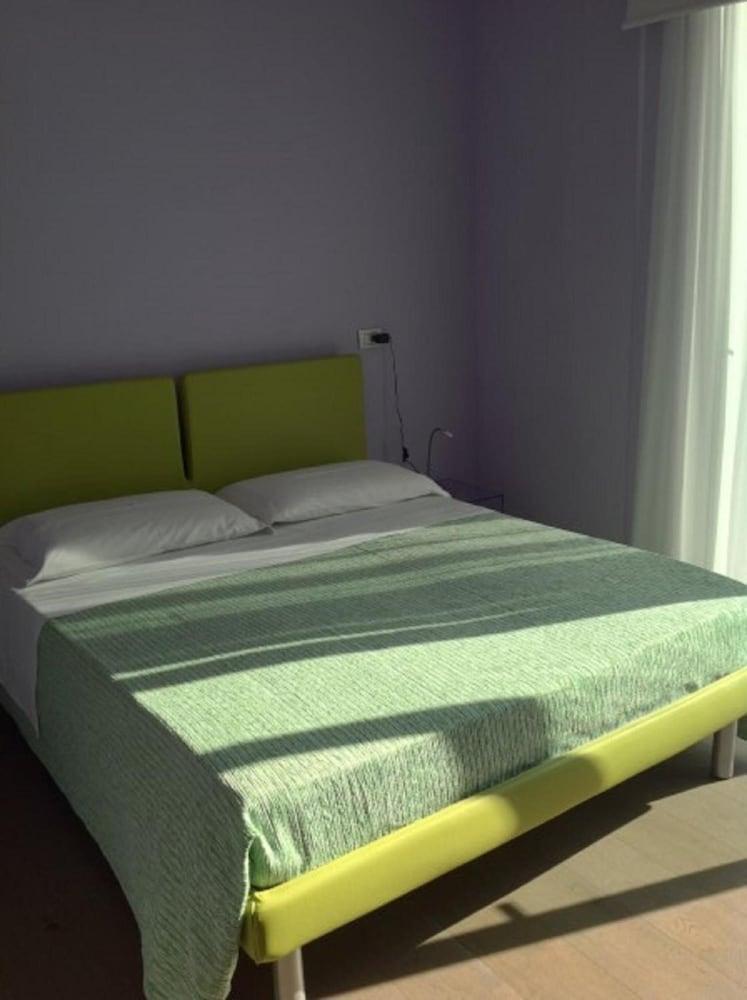 Hotel Elizabeth เบลลาเรีย-อีเจอา มารีนา ภายนอก รูปภาพ