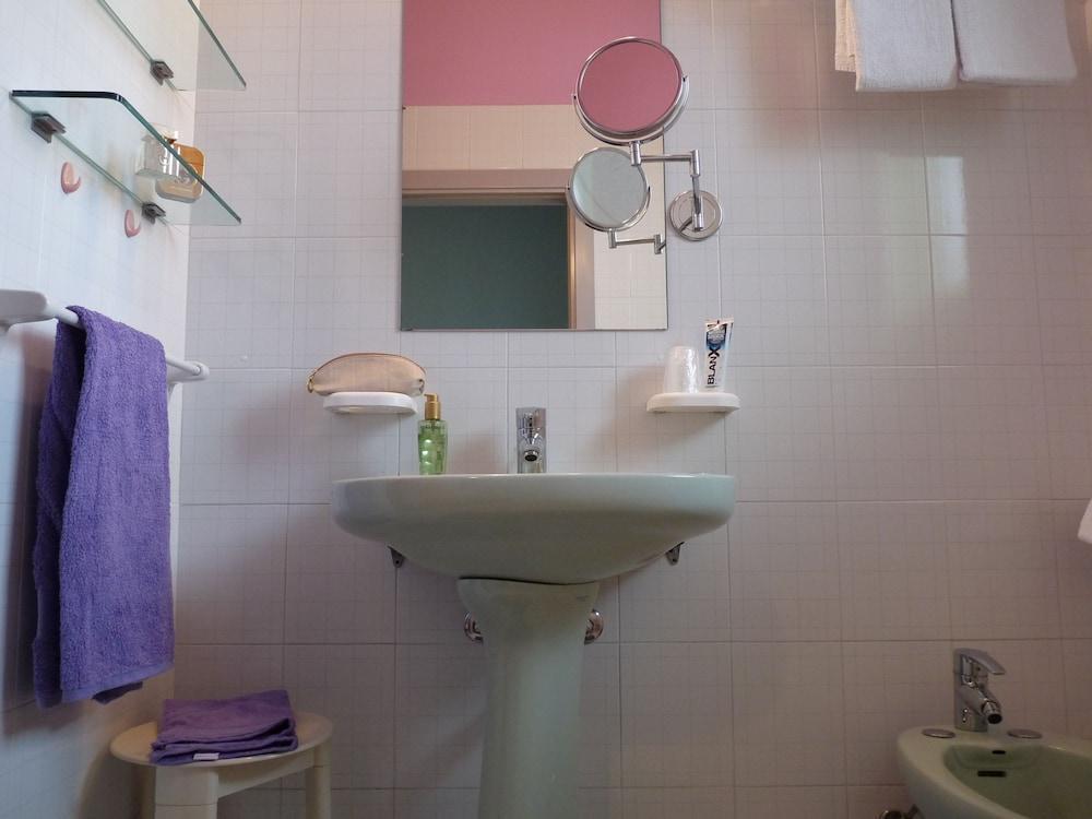 Hotel Elizabeth เบลลาเรีย-อีเจอา มารีนา ภายนอก รูปภาพ